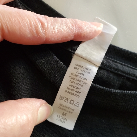 TUNED IN TOKYO T-Shirt size M - Picture 10 of 12